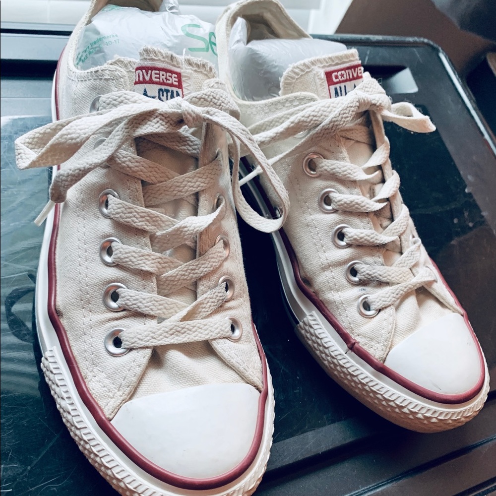 Converse. Off White. Size M5 W7. GUC!